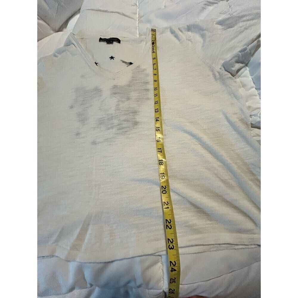 Skull Cashmere White V-Neck with Embroidered Stars Lightweight Medium - Picture 8 of 8
